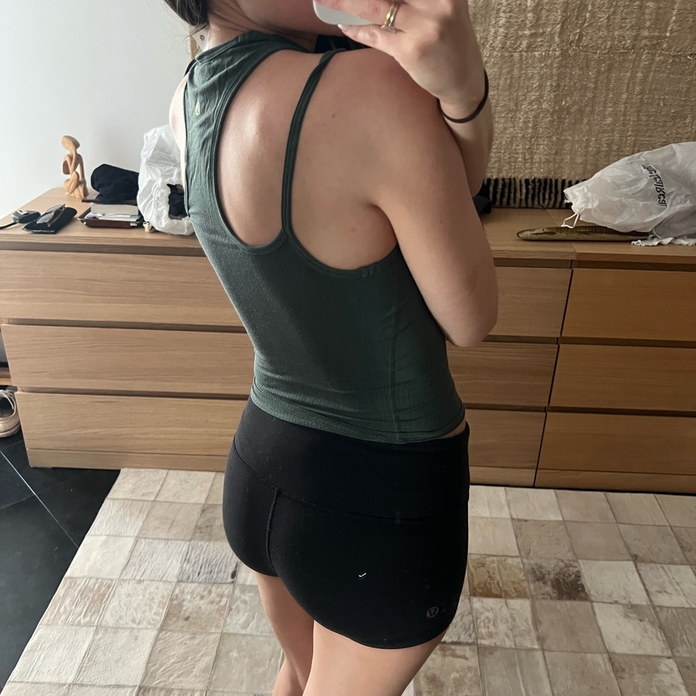 Lululemon Women's Green Ribbed Tank Top - Picture 2 of 4